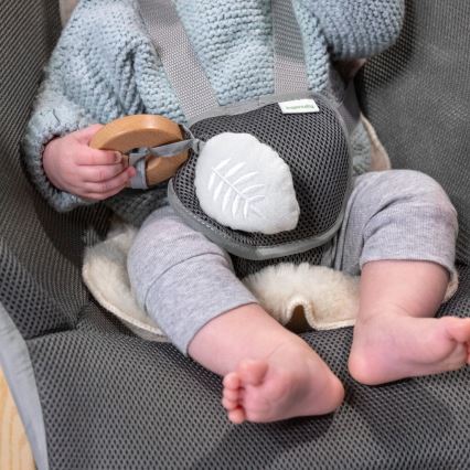 Ingenuity - Transat bébé vibrant avec mélodie EVERY SEASON WESLEY 3xC gris