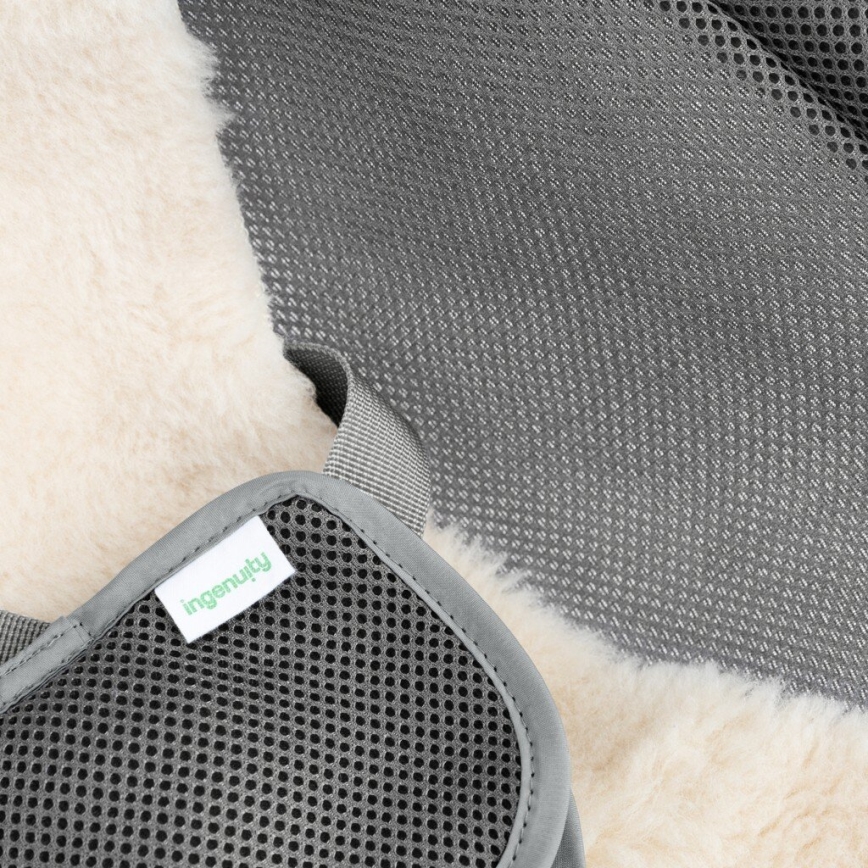 Ingenuity - Transat bébé vibrant avec mélodie EVERY SEASON WESLEY 3xC gris