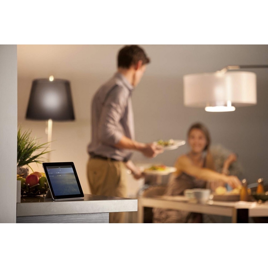 Kit de base Philips HUE LUX 2xE27/9W/230V + dispositif d'interconnexion - HUE BRIDGE