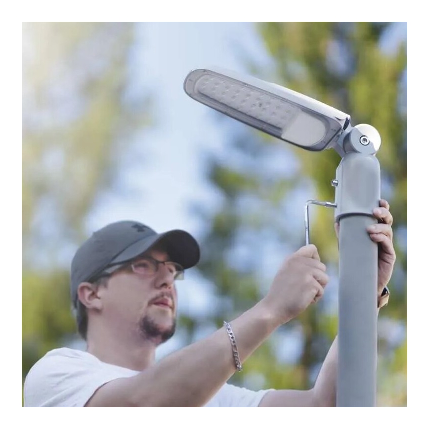 Lampadaire SOLIS LED/50W/230V 4000K IP65