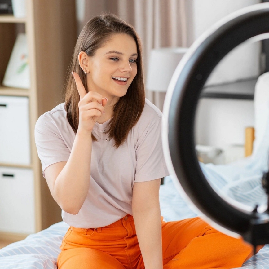 Lampe à intensité variable avec trépied et support vlogging LED/15W/5V 2700-6500K