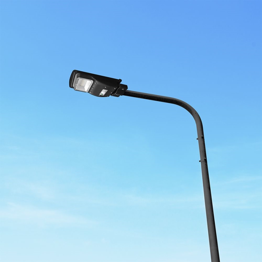 Lampe solaire de rue LED dimmable avec capteur de mouvement et crépuscule LED/6W/3,2V 6000K IP65 5000 mAh noire + télécommande