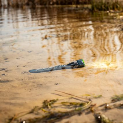 Lampe torche LED rechargeable dimmable avec fonction powerbank LED/30W/5V IPX7 3000 lm 4000 mAh