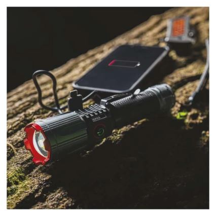 Lampe de poche rechargeable en métal LED/5V 3000 lm 5000 mAh IP43