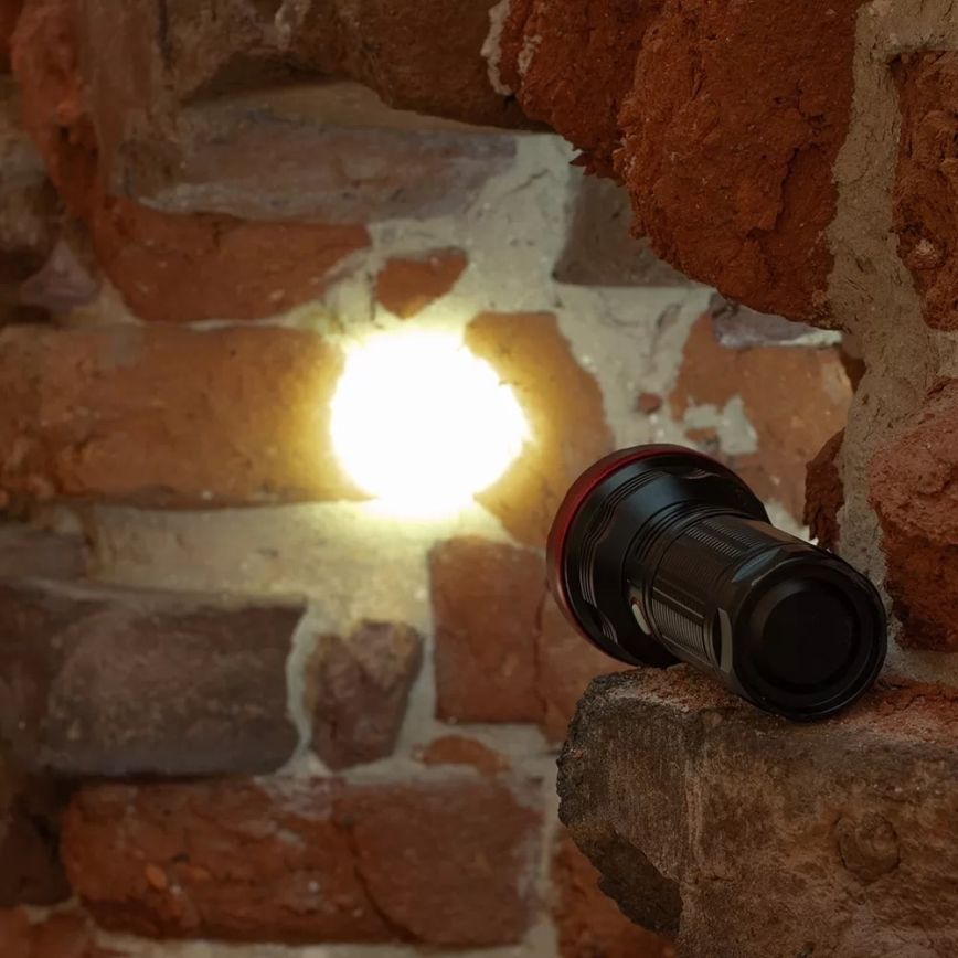 Lampe torche rechargeable à intensité variable LED/20W/5V IPX5 2000 brillant 6000 mAh