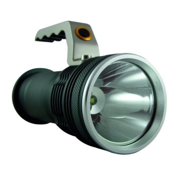 Lampe torche rechargeable CREE XPE T6 LED/3,7V 4600 mAh