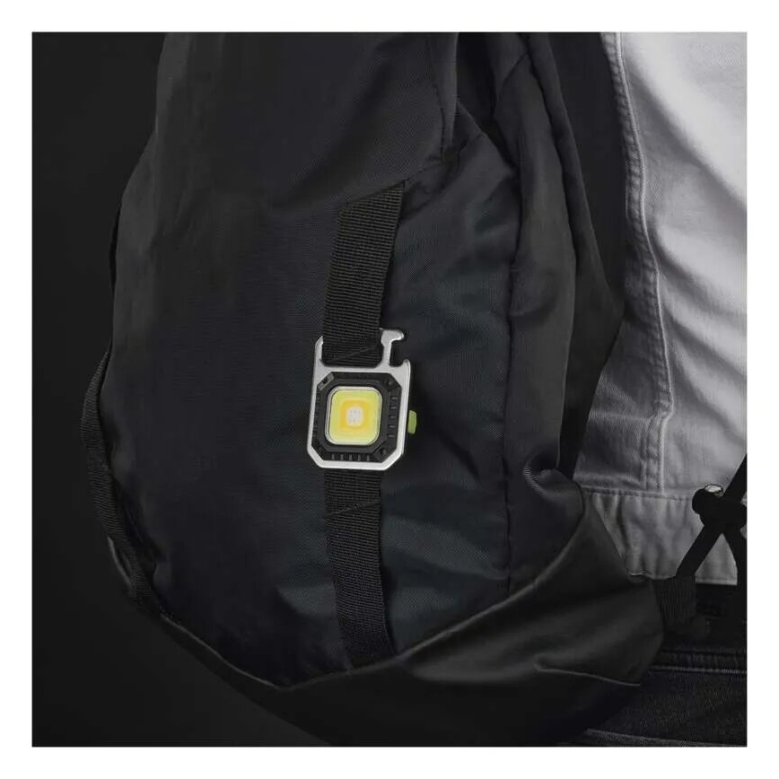 Lampe torche rechargeable LED/USB/3,7V 750 lm 500 mAh