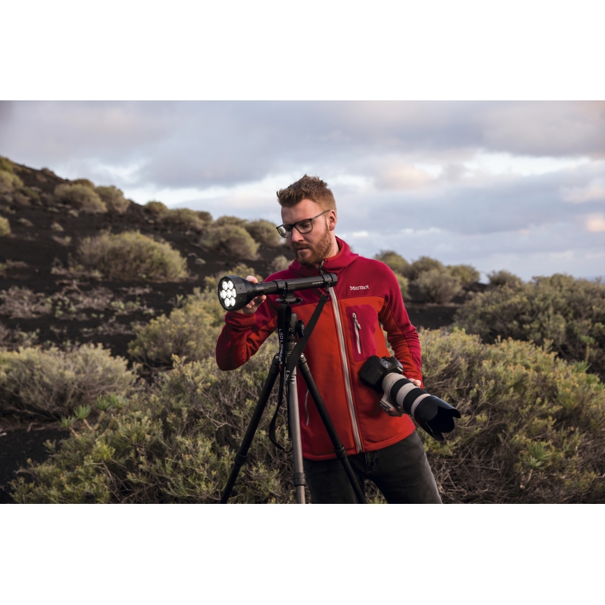 Ledlenser X21R - Lampe torche LED rechargeable dimmable LED/5000 mAh IP54 5000 lm 40 h