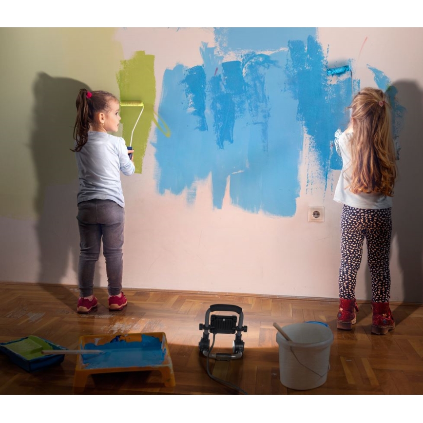 Ledvance - Projecteur LED d'extérieur WORKLIGHT R-STAND LED/10W/230V 6500K IP65