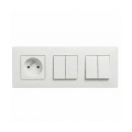 Legrand - 2x interrupteur double va-et-vient č. 5 et prise domestique avec cadre NILOE STEP 250V blanche
