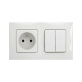 Legrand - Interrupteur double série č. 5 et prise domestique avec cadre NILOE 250V blanche