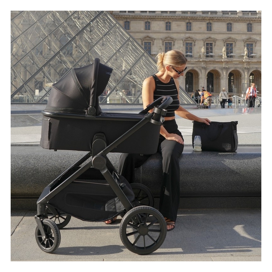 Lionelo - Poussette combinée 3-en-1 LAYLA Noir Onyx