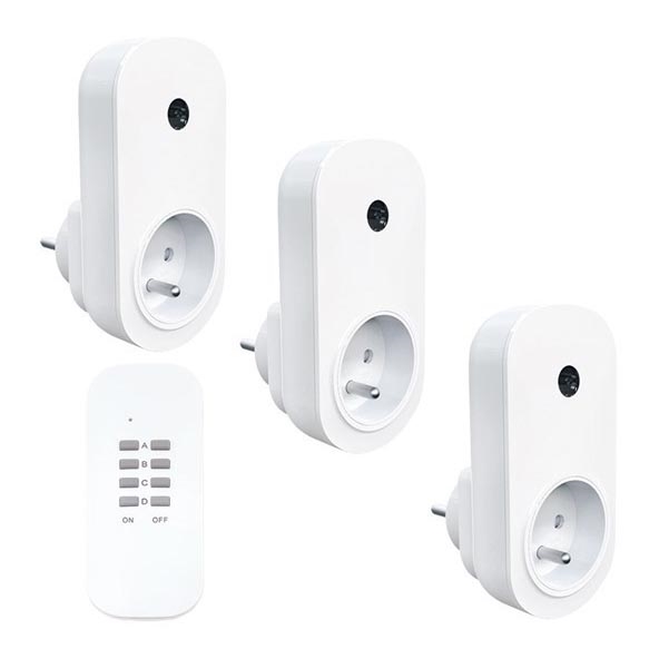 LOT 3x Prises télécommandées + télécommande