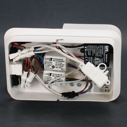 Lucide 79200/08/31 - Applique murale BOXER LED/5W/230V + LED/5W USB blanc