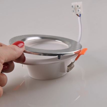 Luminaire encastré LED ZOE LED/4,8W/230V argenté