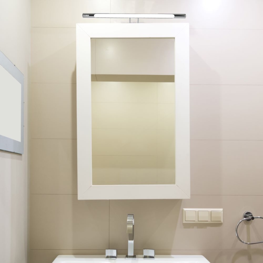 Luminaire LED pour miroir LED/13W/230V 3000K 64cm chromé