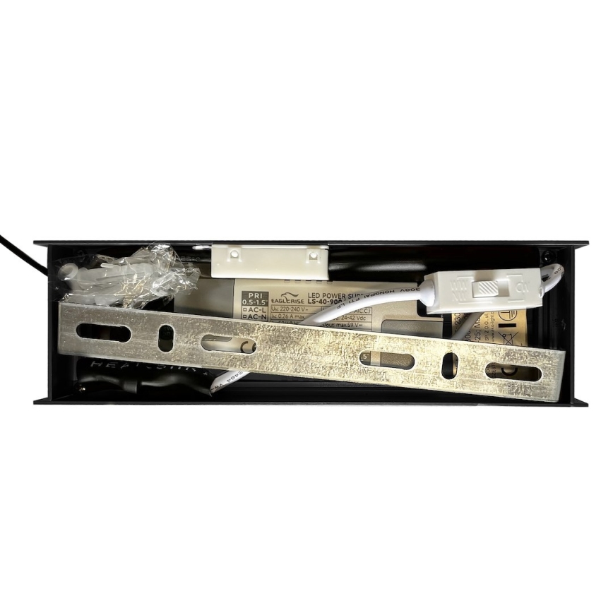 Lustre LED LINEA sur câble, 36 W, 230 V, 3000/4000/5700 K, IRC 90, noir