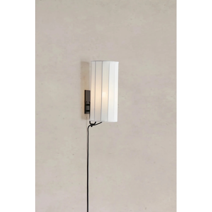 Markslöjd 108960 - Applique murale HIKARI 1xE27/60W/230V blanc/noir