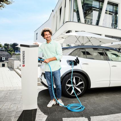 Mennekes - Câble de charge pour voiture électrique type 2 7,5m 7,4kW 32A IP44