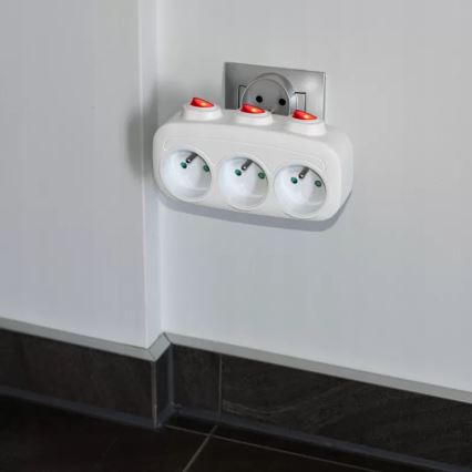 Multiprise 3 prises avec interrupteurs individuels