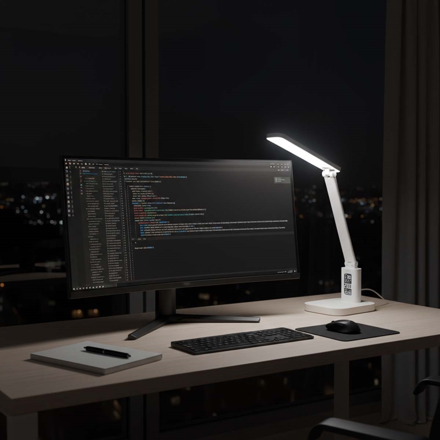 Lampe de table tactile rechargeable à intensité variable avec écran — 7,5 W LED / 1200 mAh / 3000/4000/5700 K / IRC 90 — blanc