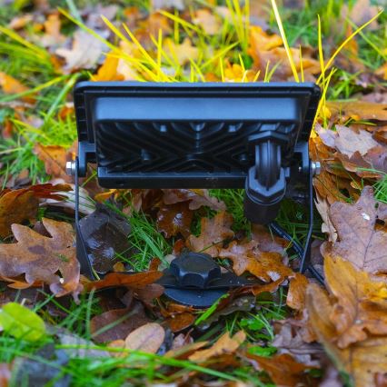 Projecteur LED RGBW dimmable SmartLife LED/20W/230V Wi-Fi IP65 2700-6500K