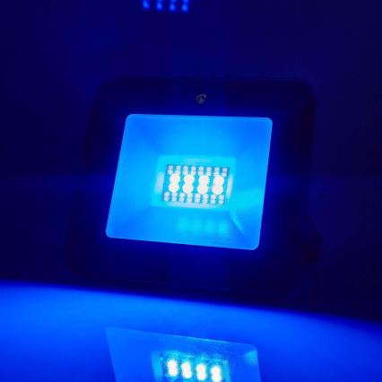 Projecteur LED RGBW gradable à brancher sur prise SmartLife LED/20W/230V Wi-Fi IP65 2700-6500K