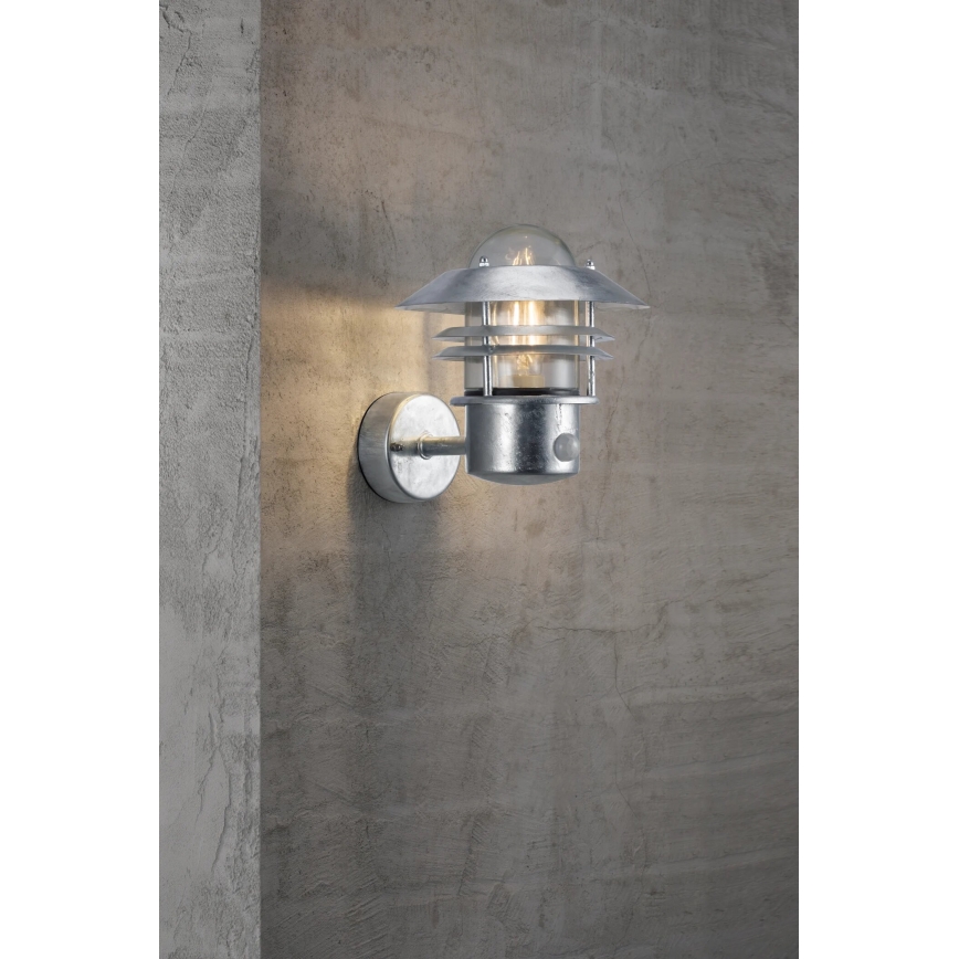 Nordlux - Applique murale extérieure avec détecteur BLOKHUS 1xE27/60W/230V IP54 argent