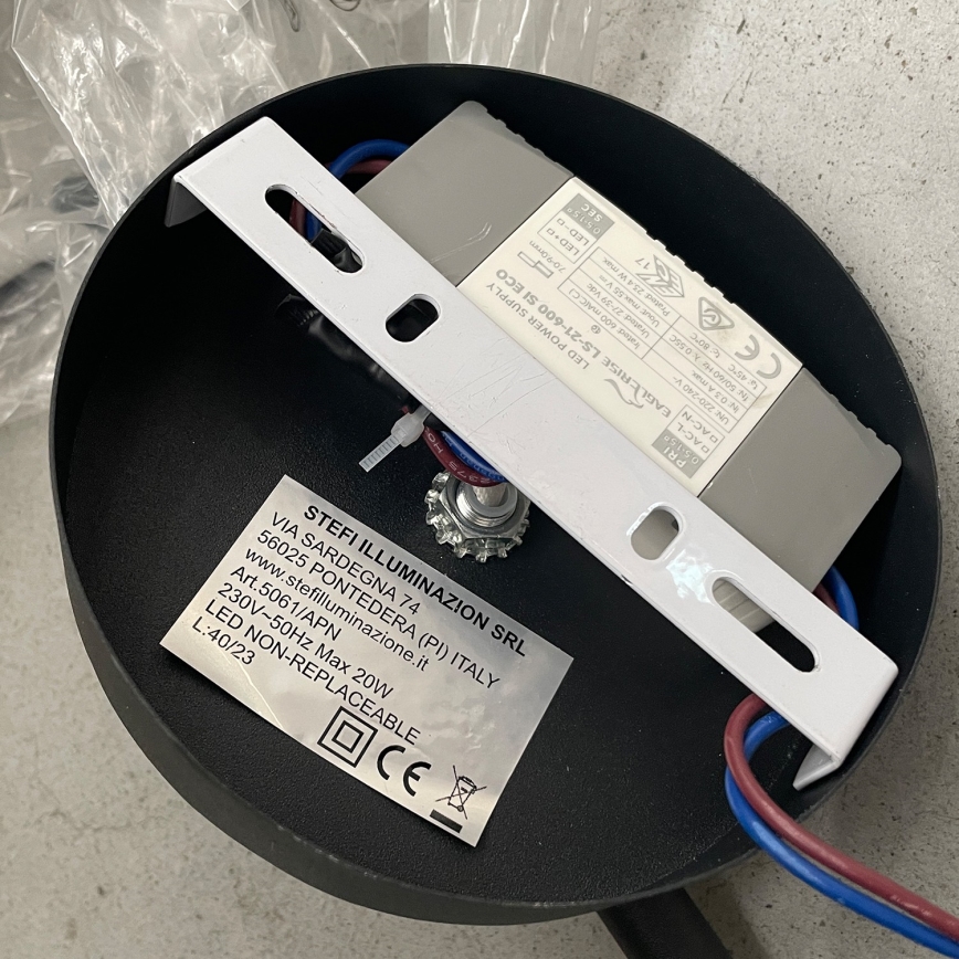 ONLI - Applique murale TWIST LED/6W/230V 4000K noir