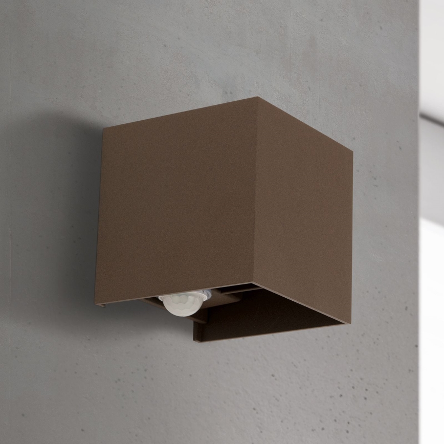 Orion - Applique murale d'extérieur avec détecteur de mouvement et capteur crépusculaire CUBE-S LED/13W/230V IP54 marron