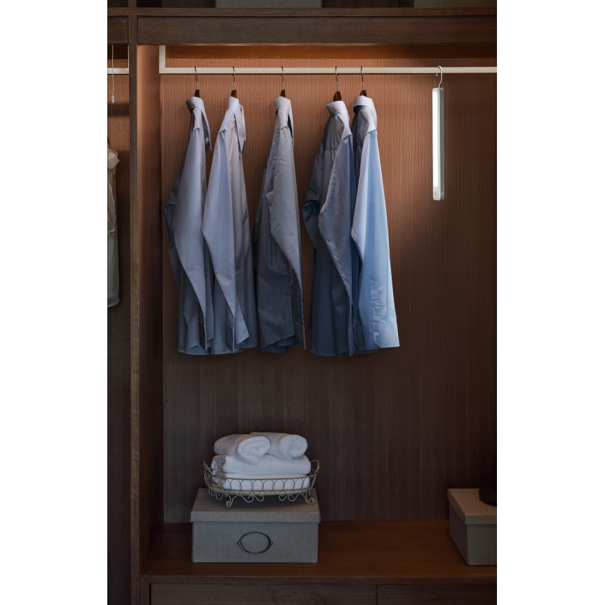 Osram - Luminaire d'orientation LED suspendu avec détecteur de mouvement MOBILE LED/2,35W/5V 1000 mAh blanc