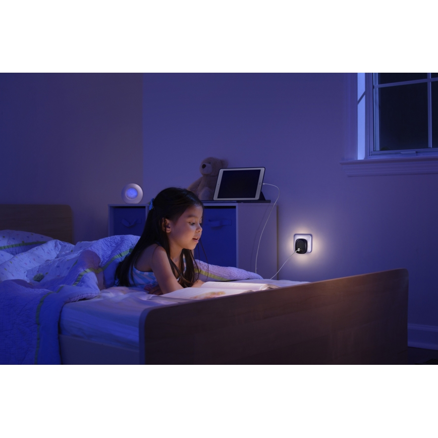 Osram - Veilleuse LED à brancher sur prise avec capteur et port USB LUNETTA LED/12,5W/230V noire