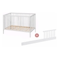 PETITE&MARS - Lit bébé + barrière de sécurité NELA BEECH 120x60 cm blanc/hêtre