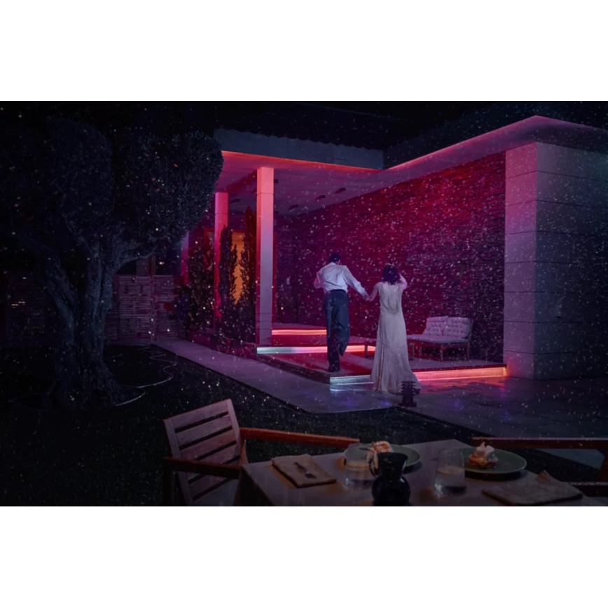 Philips - Ruban LED RGBW d'extérieur dimmable Hue FLUX 5 m LED/30 W/230 V 2200–6500 K IP67 + capteur de mouvement