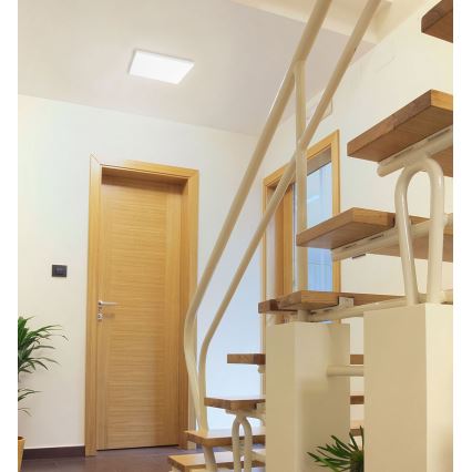 Plafonnier LED salle de bain NYMPHEA LED/18W/230V 4000K IP44 carré