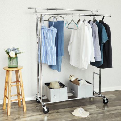 Porte-manteau sur pied mobile LINEA argenté