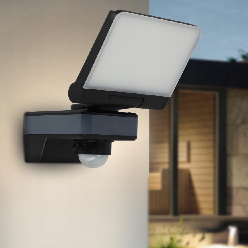 Projecteur LED avec détecteur de mouvement et de crépuscule LED/44W/230V 4200K IP54 noir