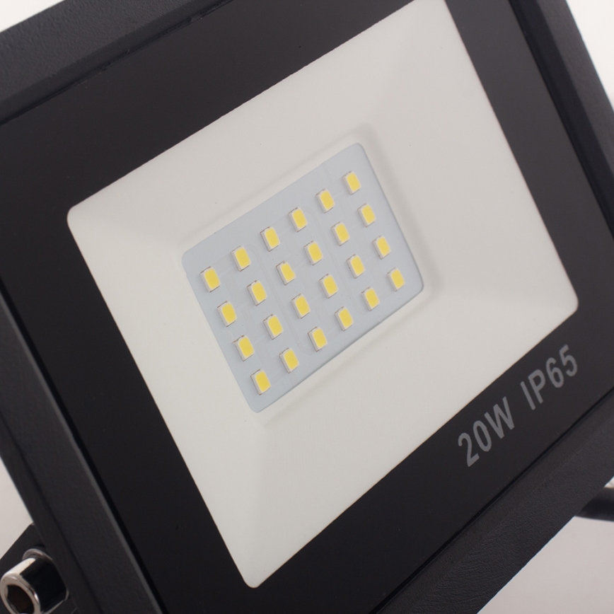 Projecteur LED pour l'extérieur 20 Watts avec détecteur de mouvement