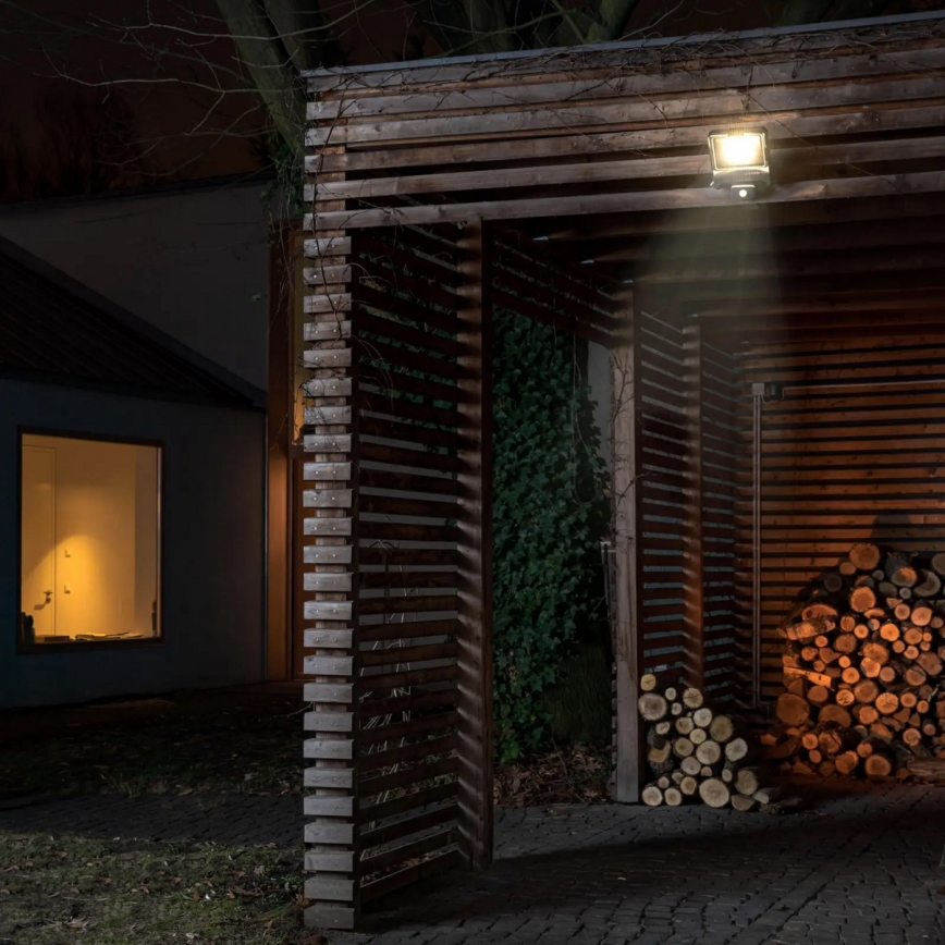 Projecteur LED d'extérieur 150W/230V 4500K IP65 noir