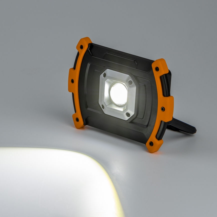 Projecteur LED rechargeable à intensité variable LED/10W/5V USB 6500K IP44