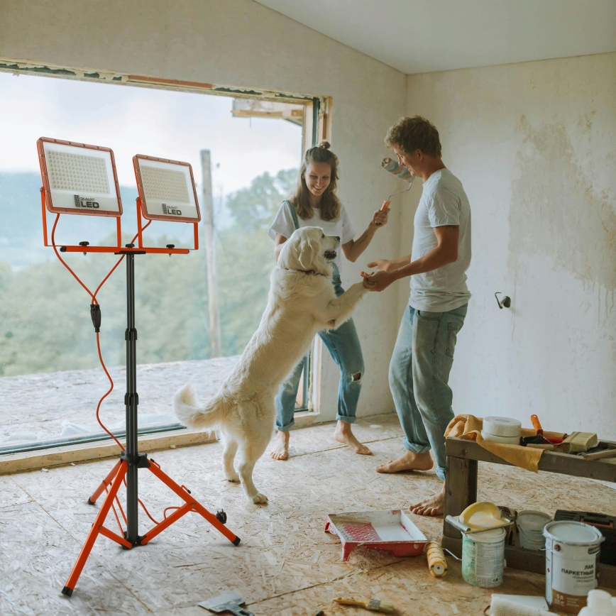 Projecteur LED sur pied 2xLED/100W/230V 4500K IP65 orange