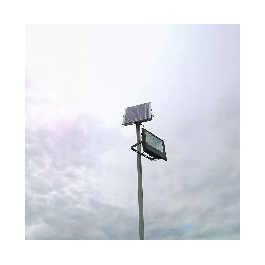 Projecteur solaire à intensité variable LED/12W/3,2V 6000K IP65 5000 mAh + Télécommande