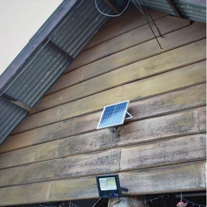 Projecteur solaire à intensité variable LED/20W/6V 6000K IP65 + télécommande