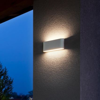 Redo 90451 - LED Applique murale extérieure KLIPPE LED/24W/230V 3000K IP54 blanc