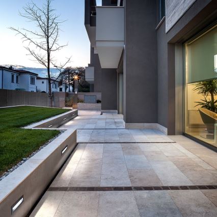 Redo 9092-LED Applique d'orientation extérieure IGOR — LED 6W, 230V, 3000K, IP54, anthracite