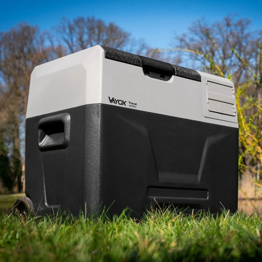Réfrigérateur de voyage avec écran LCD 40 l 230V/12V/24V noir