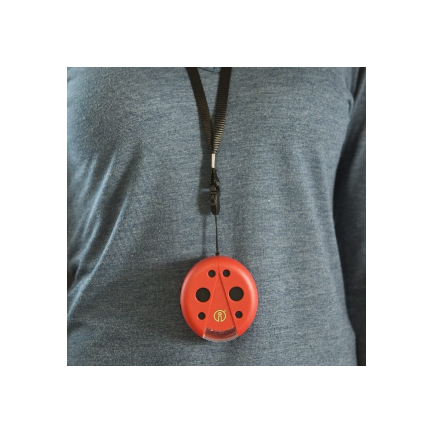 Répulsif pour rongeurs avec éclairage LED 2xAAA coccinelle