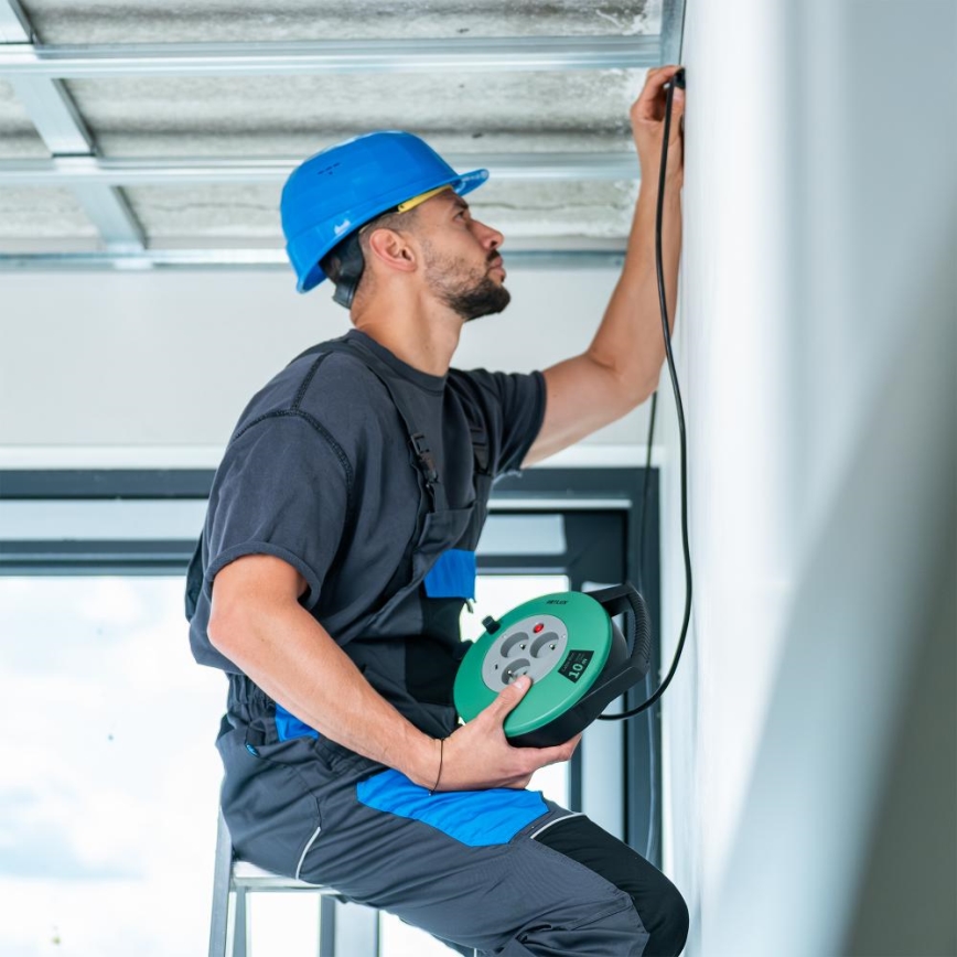 Retlux - Rallonge sur enrouleur 3 prises, type E, 10 m, vert/noir