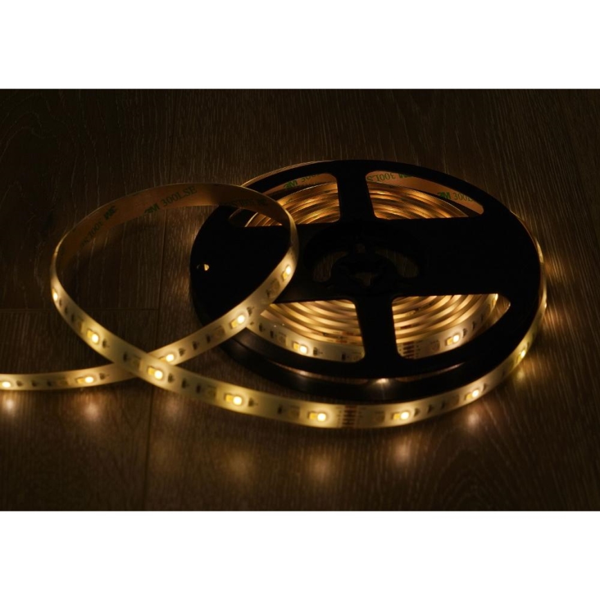 Ruban LED RGBW Smart à intensité variable 5m LED/230V 2700-6500K Wi-Fi Tuya + télécommande