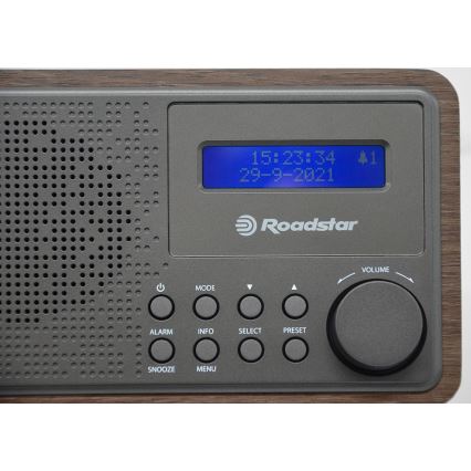 Roadstar HRA-700D+/WD - Radio DAB+ et FM avec réveil, 16W/230V/4xAA